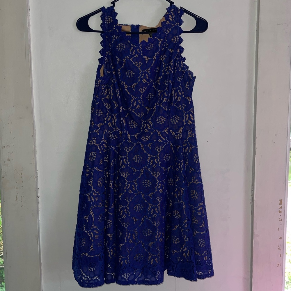 City Studio Lace Floral dress, Size 9